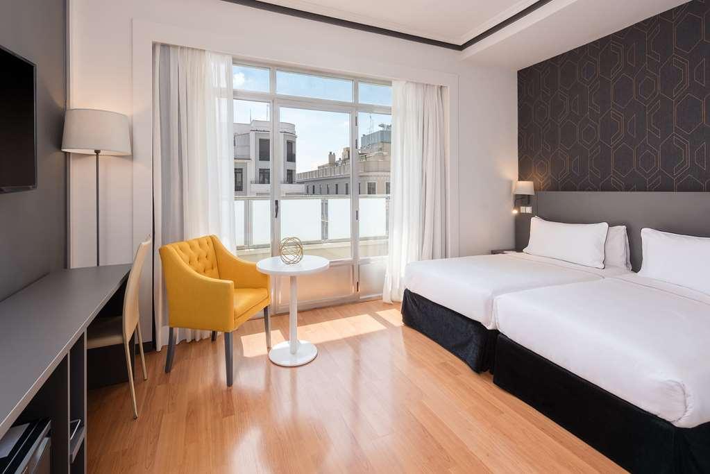 Hotel Madrid Plaza De Espana, Affiliated By Melia Δωμάτιο φωτογραφία